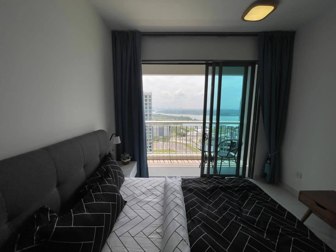 Teega Suites Seaview By Vdo Homestay Nusajaya  Exterior photo